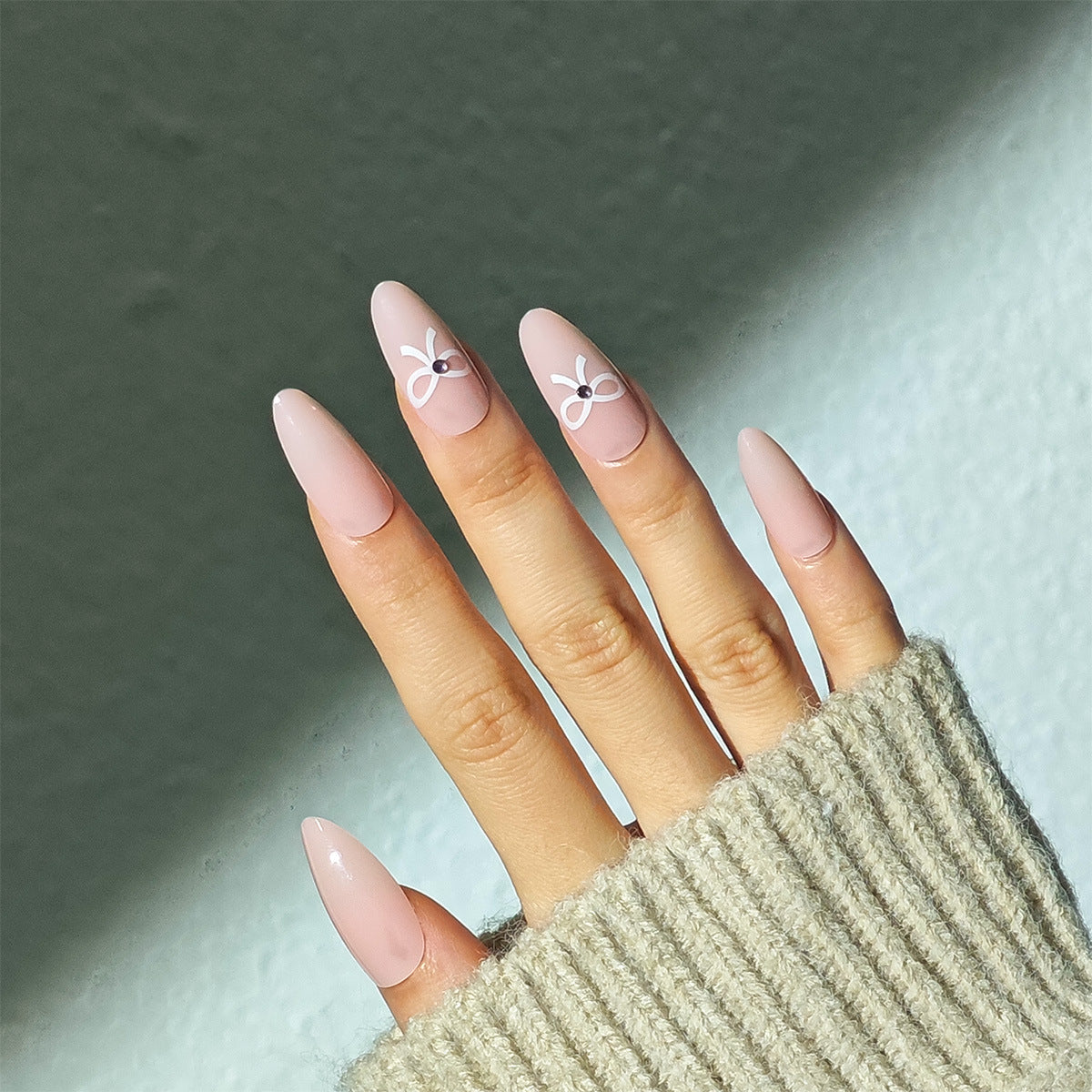 Bow Nails