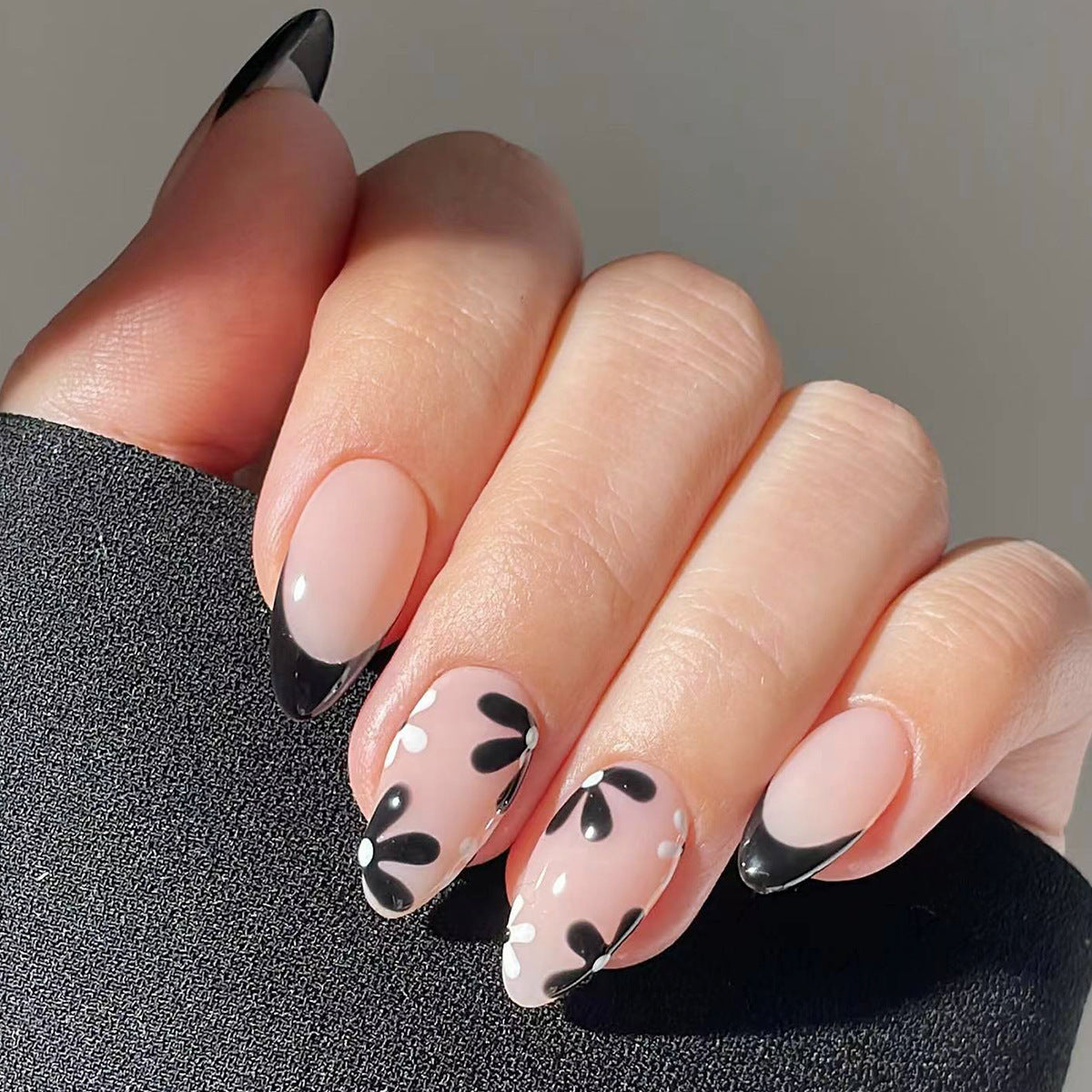 Black Petal Nail Art