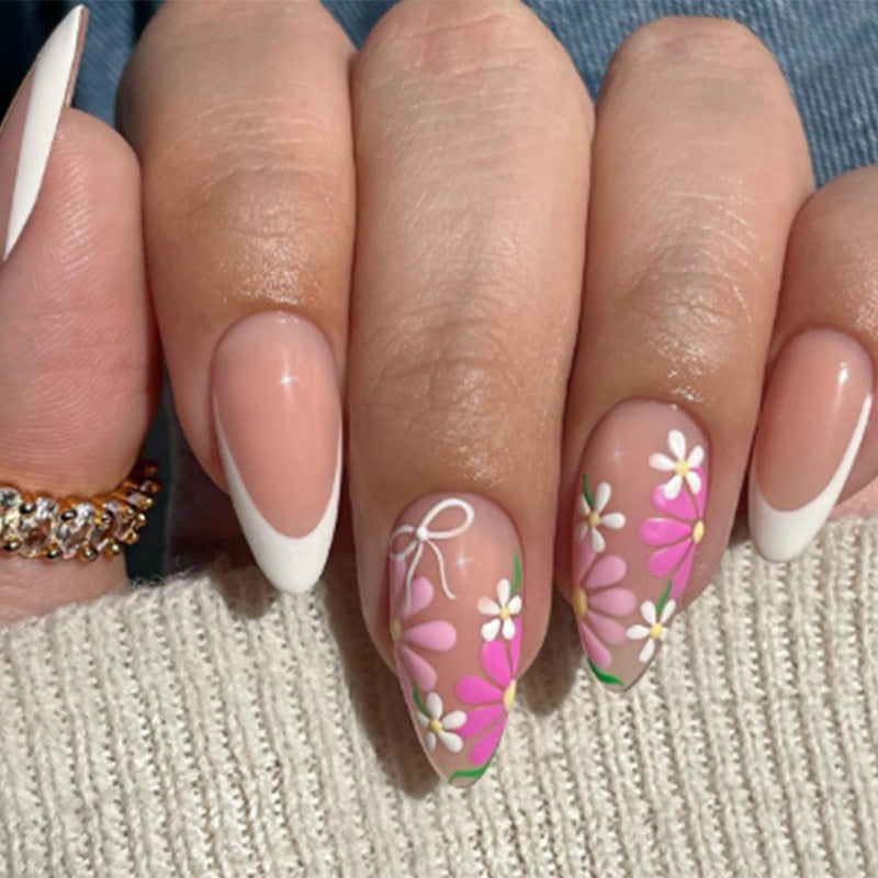 Lucky Flower Nails